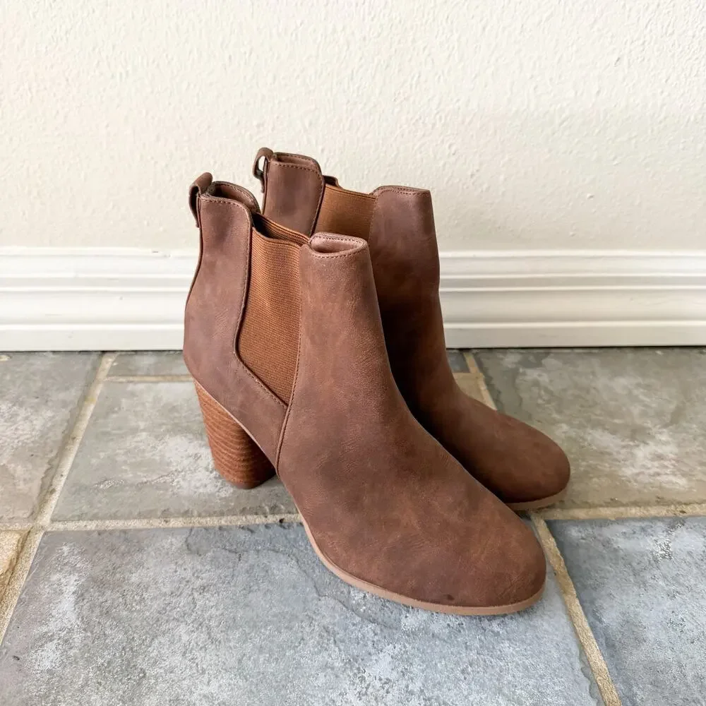 Madden Girl Brown Ankle Booties Block Heel Chelsea Boots Women’s 8.5